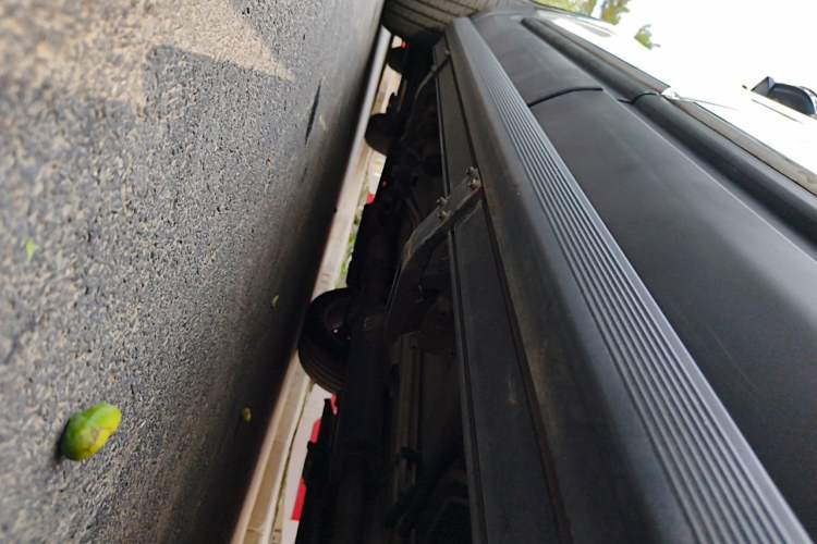 Used Ford Explorer 2013 3.5L Deluxe Model Chassis Rear Left