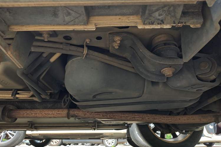 Used Ford Explorer 2013 3.5L Deluxe Model Chassis Rear Left