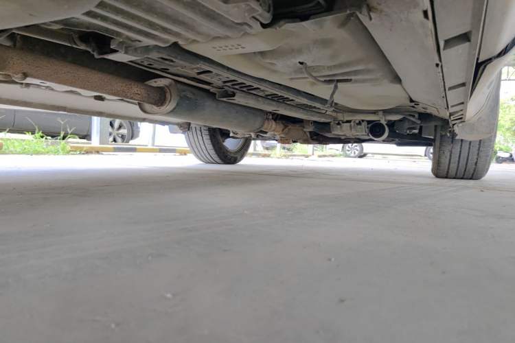 Used Ford Explorer 2013 3.5L Deluxe Model Chassis Rear Right