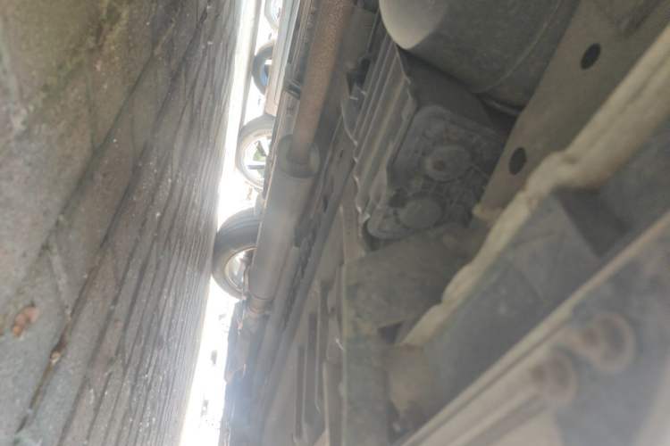 Used Ford Explorer 2013 3.5L Deluxe Model Chassis Rear Right