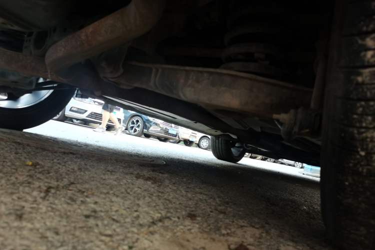 Used Ford Explorer 2013 3.5L Deluxe Model Chassis Rear Right