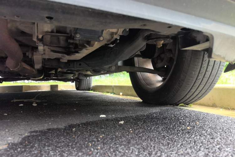 Used Ford Explorer 2013 3.5L Deluxe Model Chassis Rear Right