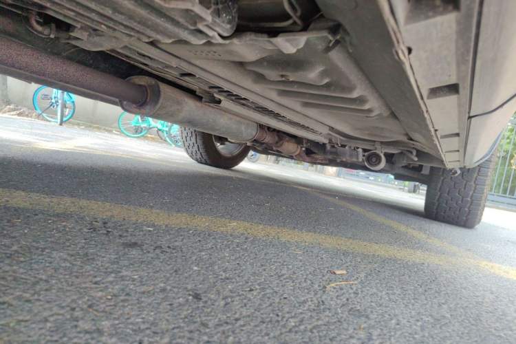 Used Ford Explorer 2013 3.5L Deluxe Model Chassis Rear Right