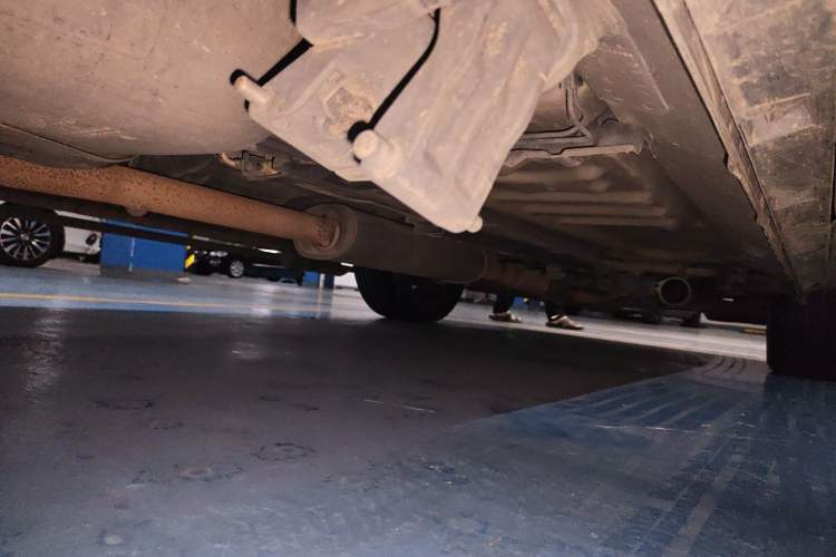 Used Ford Explorer 2013 3.5L Deluxe Model Chassis Rear Right