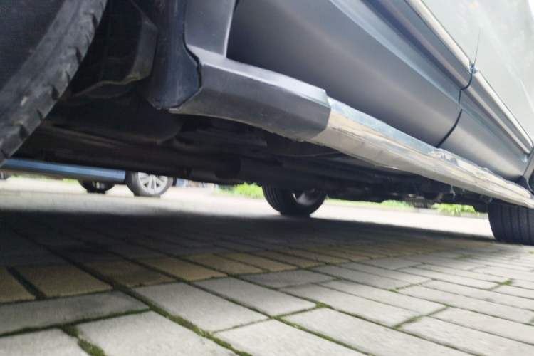 Used Ford Explorer 2013 3.5L Deluxe Model Chassis Rear Right