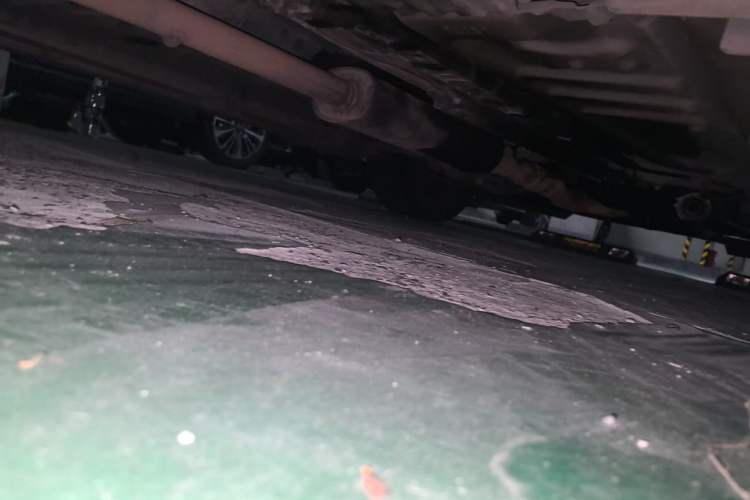 Used Ford Explorer 2013 3.5L Deluxe Model Chassis Rear Right