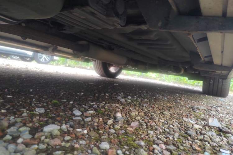 Used Ford Explorer 2013 3.5L Deluxe Model Chassis Rear Right