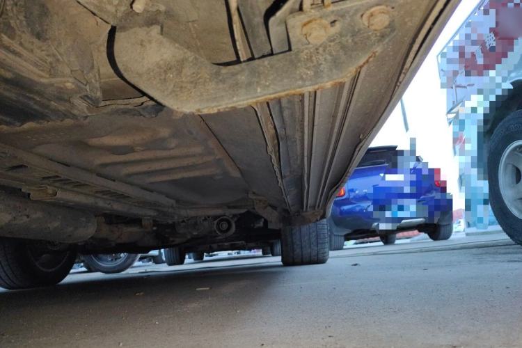 Used Ford Explorer 2013 3.5L Deluxe Model Chassis Rear Right