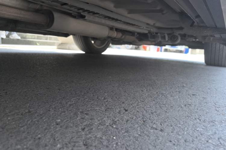 Used Ford Explorer 2013 3.5L Deluxe Model Chassis Rear Right