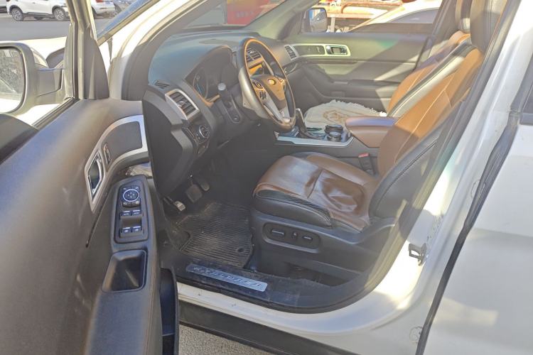 Used Ford Explorer 2013 3.5L Deluxe Model Driver Seat