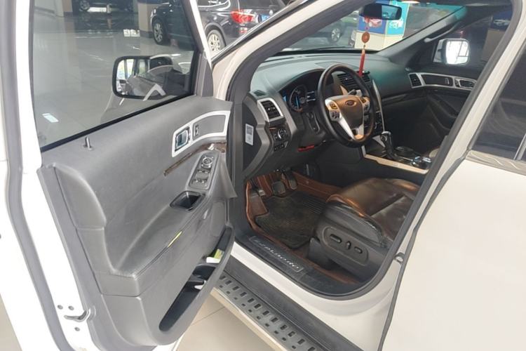 Used Ford Explorer 2013 3.5L Deluxe Model Driver Seat