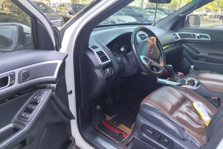Used Ford Explorer 2013 3.5L Deluxe Model Driver Seat