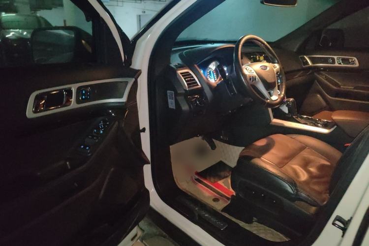 Used Ford Explorer 2013 3.5L Deluxe Model Driver Seat