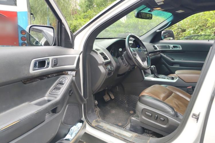Used Ford Explorer 2013 3.5L Deluxe Model Driver Seat