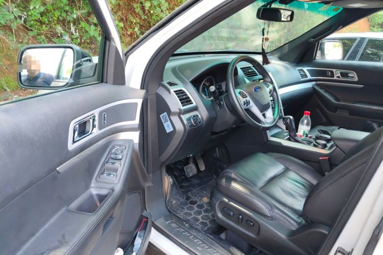 Used Ford Explorer 2013 3.5L Prestige Model Driver Seat