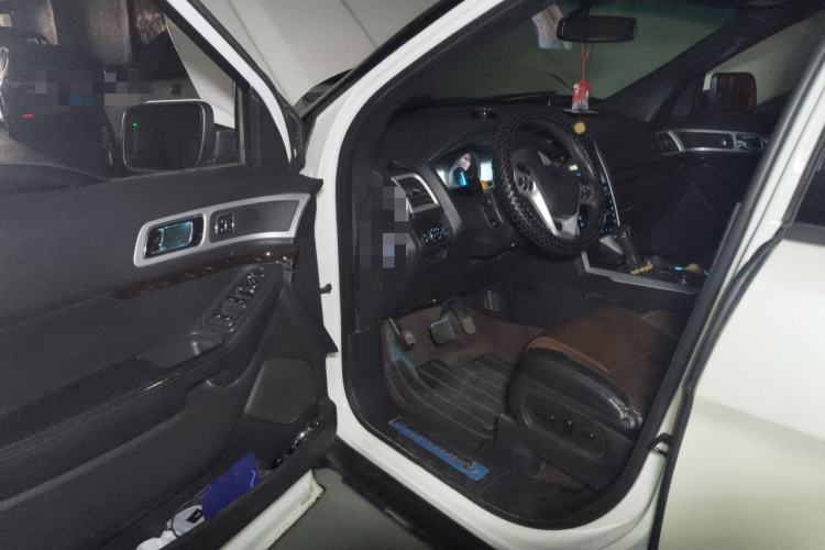 Used Ford Explorer 2013 3.5L Deluxe Model Driver Seat
