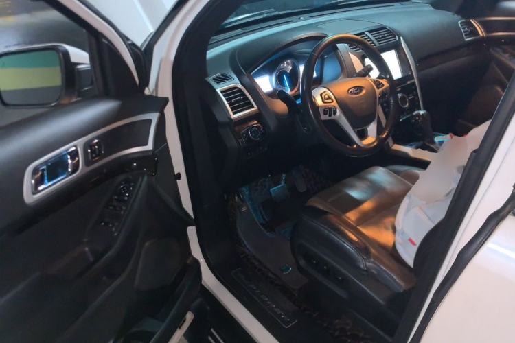 Used Ford Explorer 2013 3.5L Deluxe Model Driver Seat