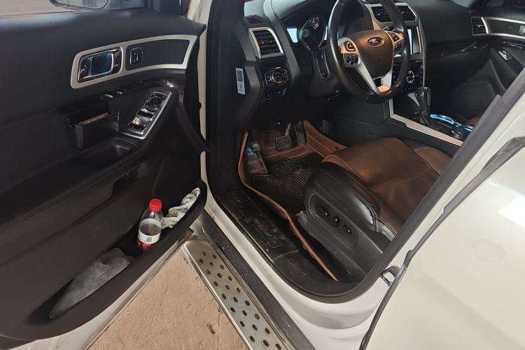 Used Ford Explorer 2013 3.5L Deluxe Model Driver Seat