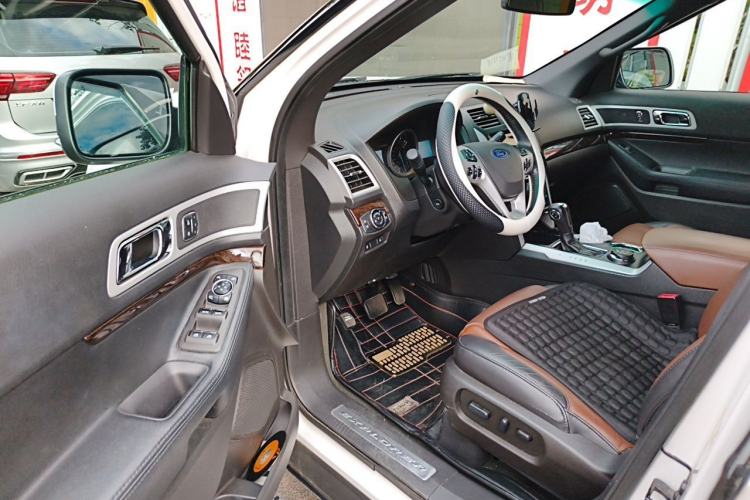 Used Ford Explorer 2013 3.5L Deluxe Model Driver Seat