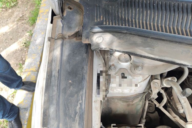 Used Ford Explorer 2013 3.5L Deluxe Model Engine Bay Right