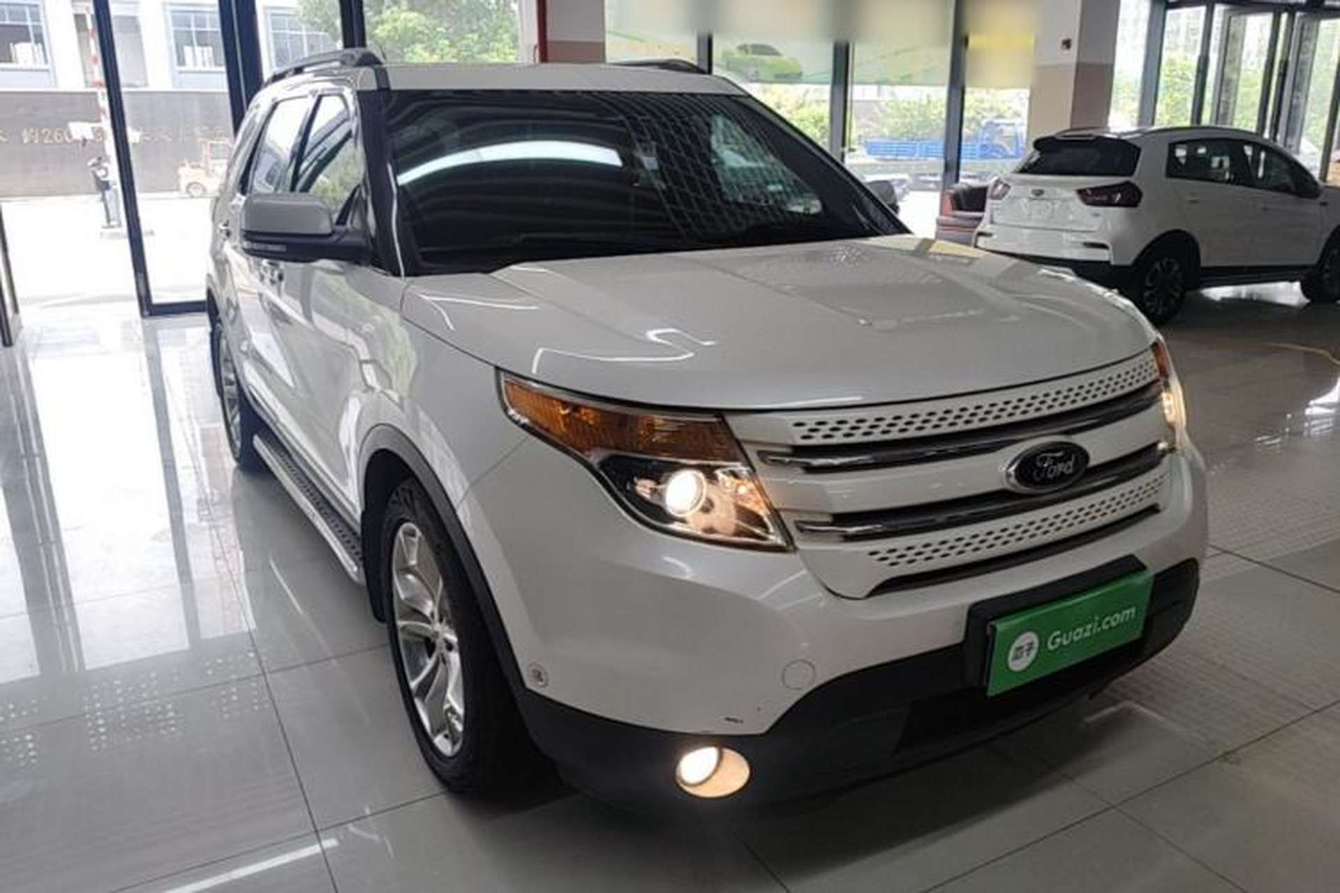 Used Ford Explorer 2013 3.5L Deluxe Model Exterior 1