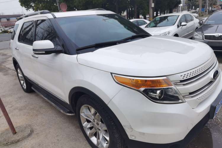 Used Ford Explorer 2013 3.5L Deluxe Model Exterior 2
