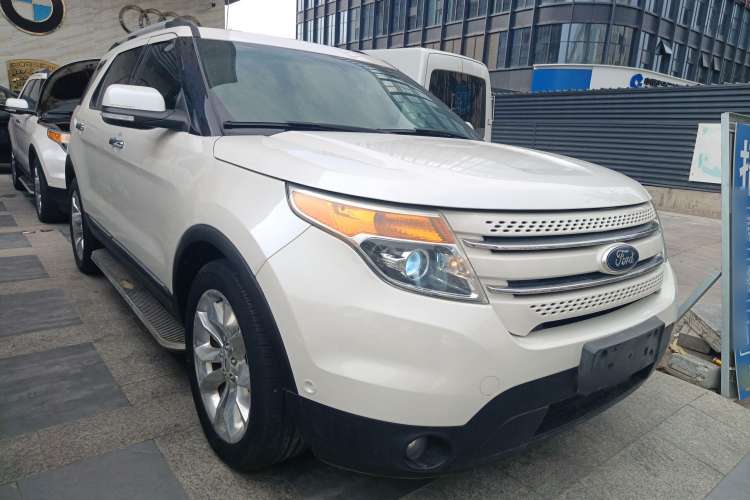Used Ford Explorer 2013 3.5L Deluxe Model Exterior 2