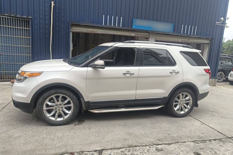 Used Ford Explorer 2013 3.5L Deluxe Model Exterior 3
