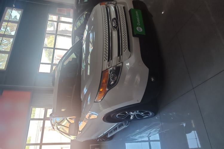 Used Ford Explorer 2013 3.5L Deluxe Model Exterior 5