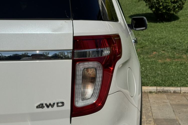Used Ford Explorer 2013 3.5L Deluxe Model Exterior 6