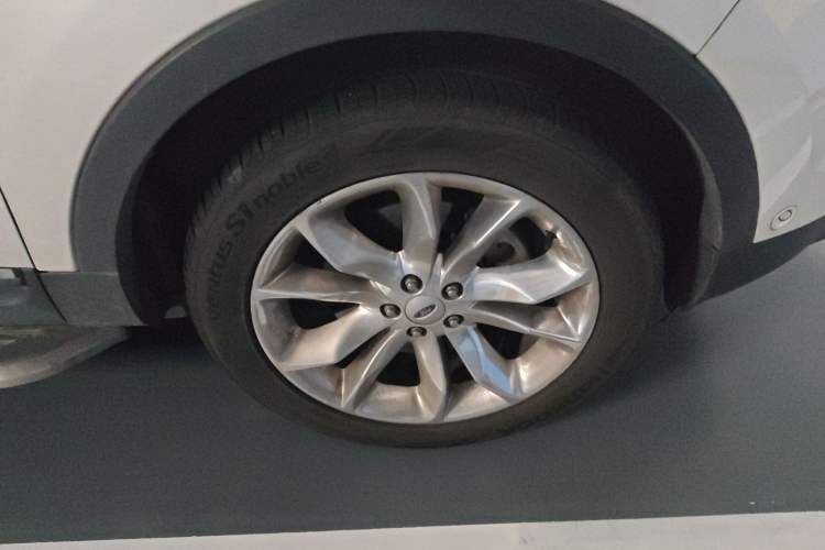 Used Ford Explorer 2013 3.5L Deluxe Model Exterior 7