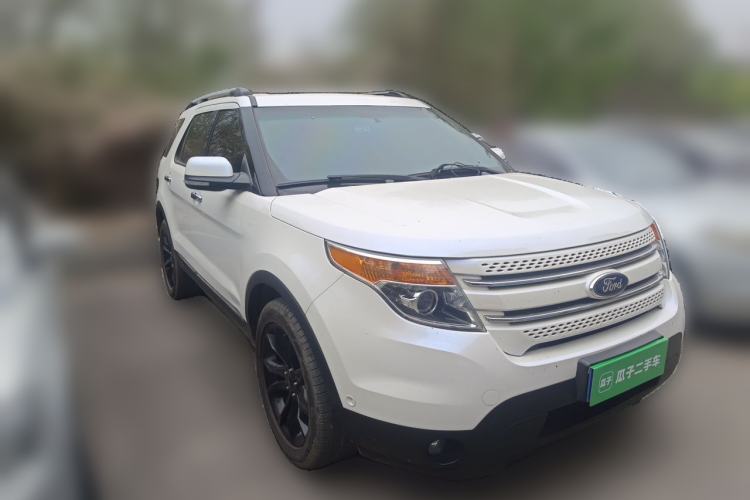 Used Ford Explorer 2013 3.5L Deluxe Model Front Right 45 Deg