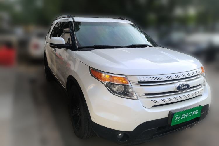 Used Ford Explorer 2013 3.5L Deluxe Model Front Right 45 Deg