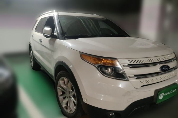 Used Ford Explorer 2013 3.5L Deluxe Model Front Right 45 Deg