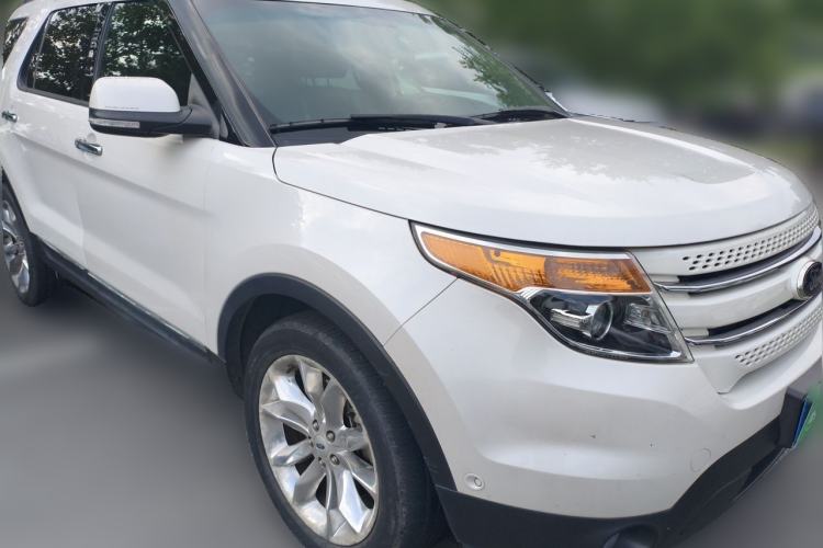 Used Ford Explorer 2013 3.5L Deluxe Model Front Right 45 Deg