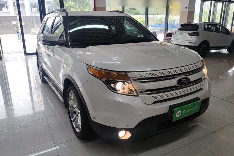 Used Ford Explorer 2013 3.5L Deluxe Model Front Right 45 Deg