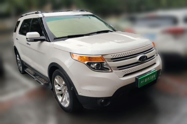 Used Ford Explorer 2013 3.5L Deluxe Model Front Right 45 Deg