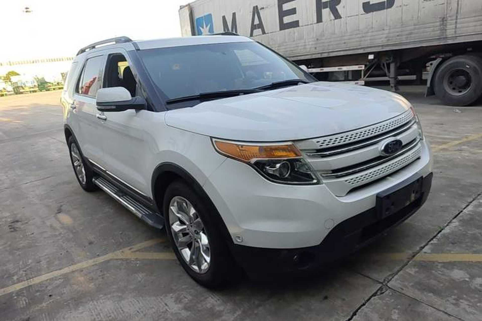 Used Ford Explorer 2013 3.5L Deluxe Model Front Right 45 Deg