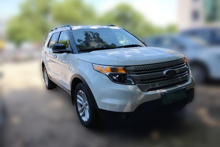 Used Ford Explorer 2013 3.5L Prestige Model Front Right 45 Deg