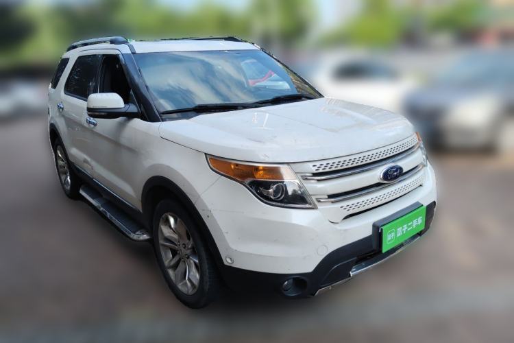 Used Ford Explorer 2013 3.5L Deluxe Model Front Right 45 Deg