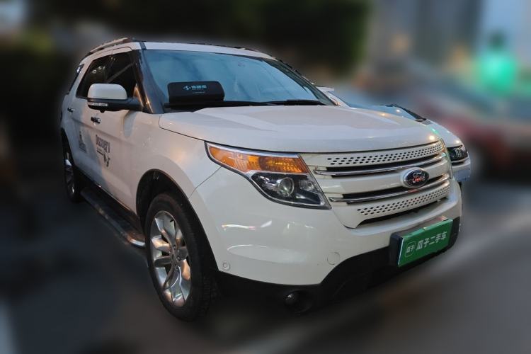 Used Ford Explorer 2013 3.5L Deluxe Model Front Right 45 Deg