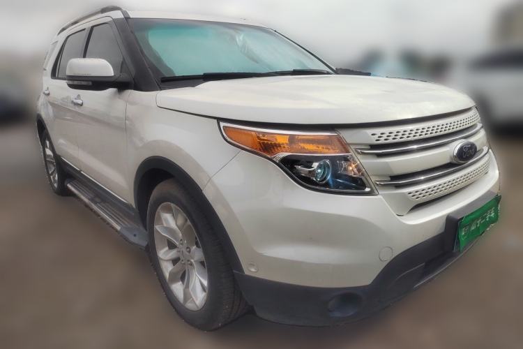 Used Ford Explorer 2013 3.5L Deluxe Model Front Right 45 Deg
