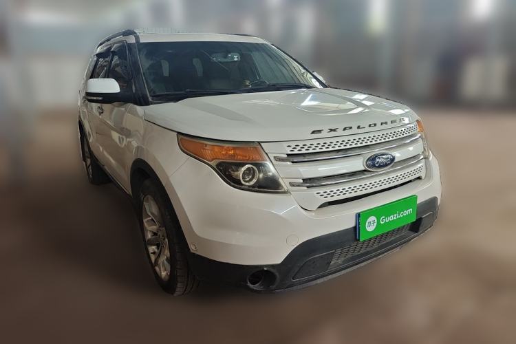 Used Ford Explorer 2013 3.5L Deluxe Model Front Right 45 Deg