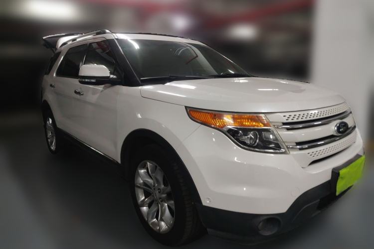Used Ford Explorer 2013 3.5L Deluxe Model Front Right 45 Deg