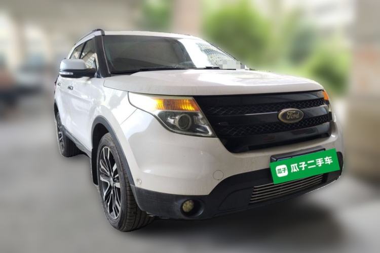 Used Ford Explorer 2013 3.5L Deluxe Model Front Right 45 Deg