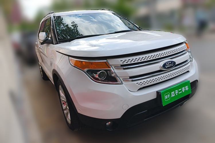Used Ford Explorer 2013 3.5L Deluxe Model Front Right 45 Deg