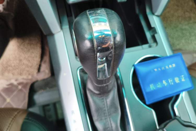 Used Ford Explorer 2013 3.5L Deluxe Model Gear Lever