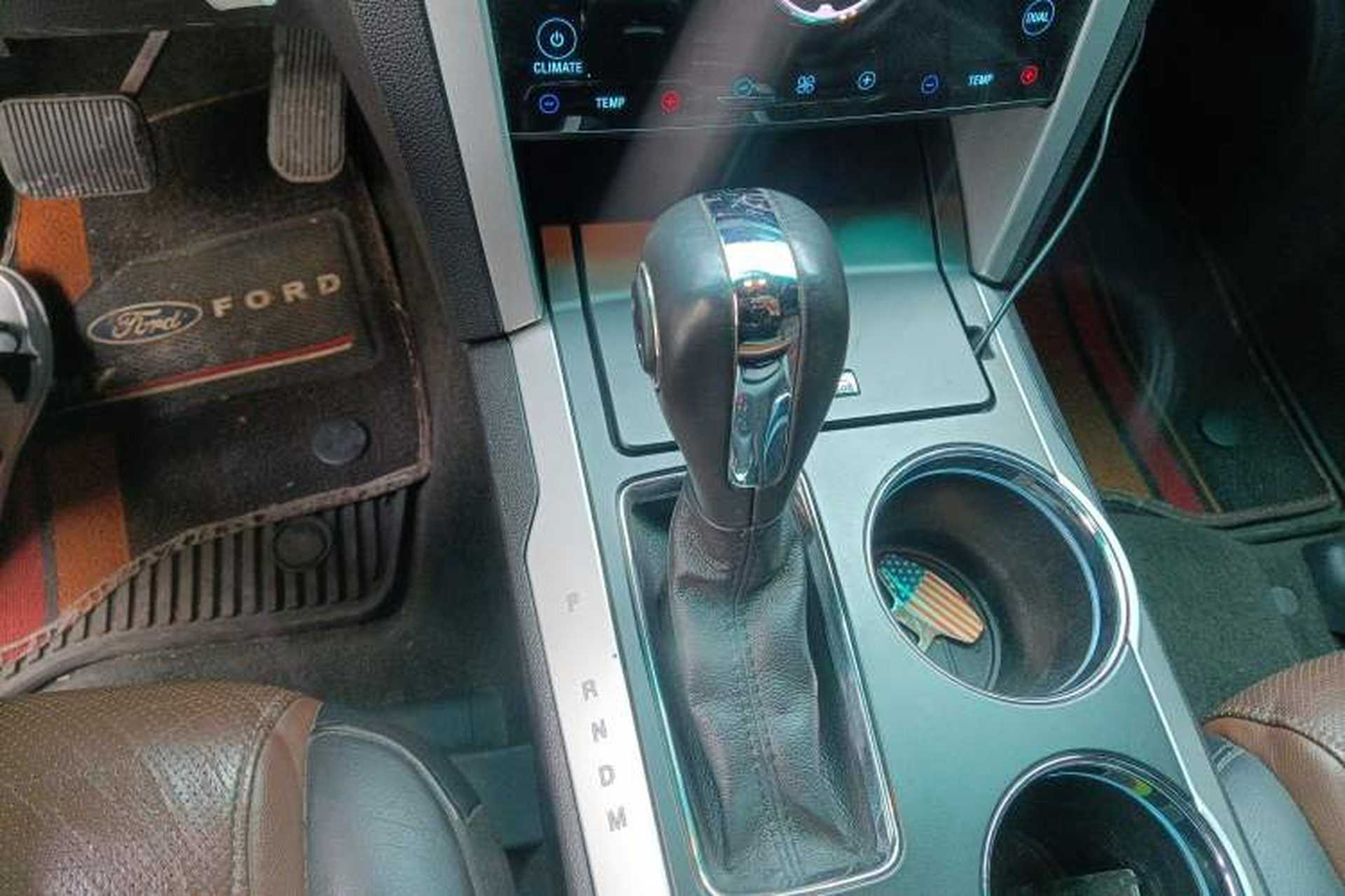 Used Ford Explorer 2013 3.5L Deluxe Model Gear Lever