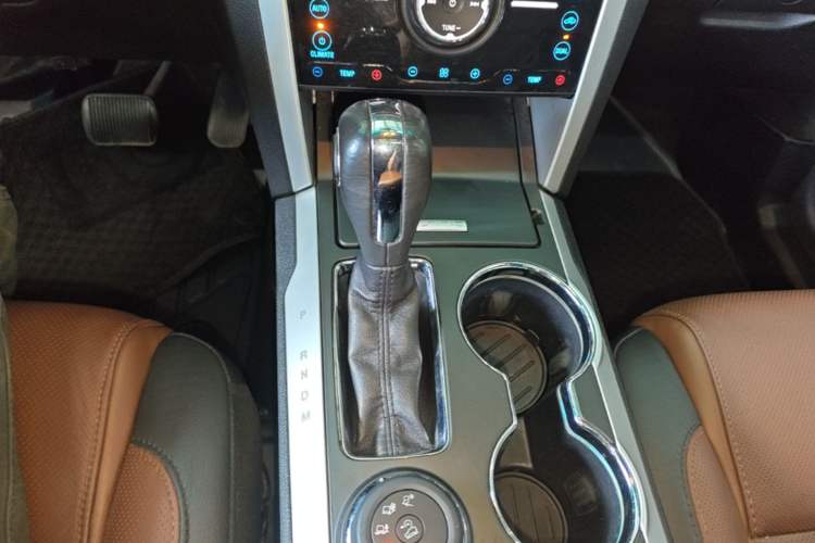 Used Ford Explorer 2013 3.5L Deluxe Model Gear Lever