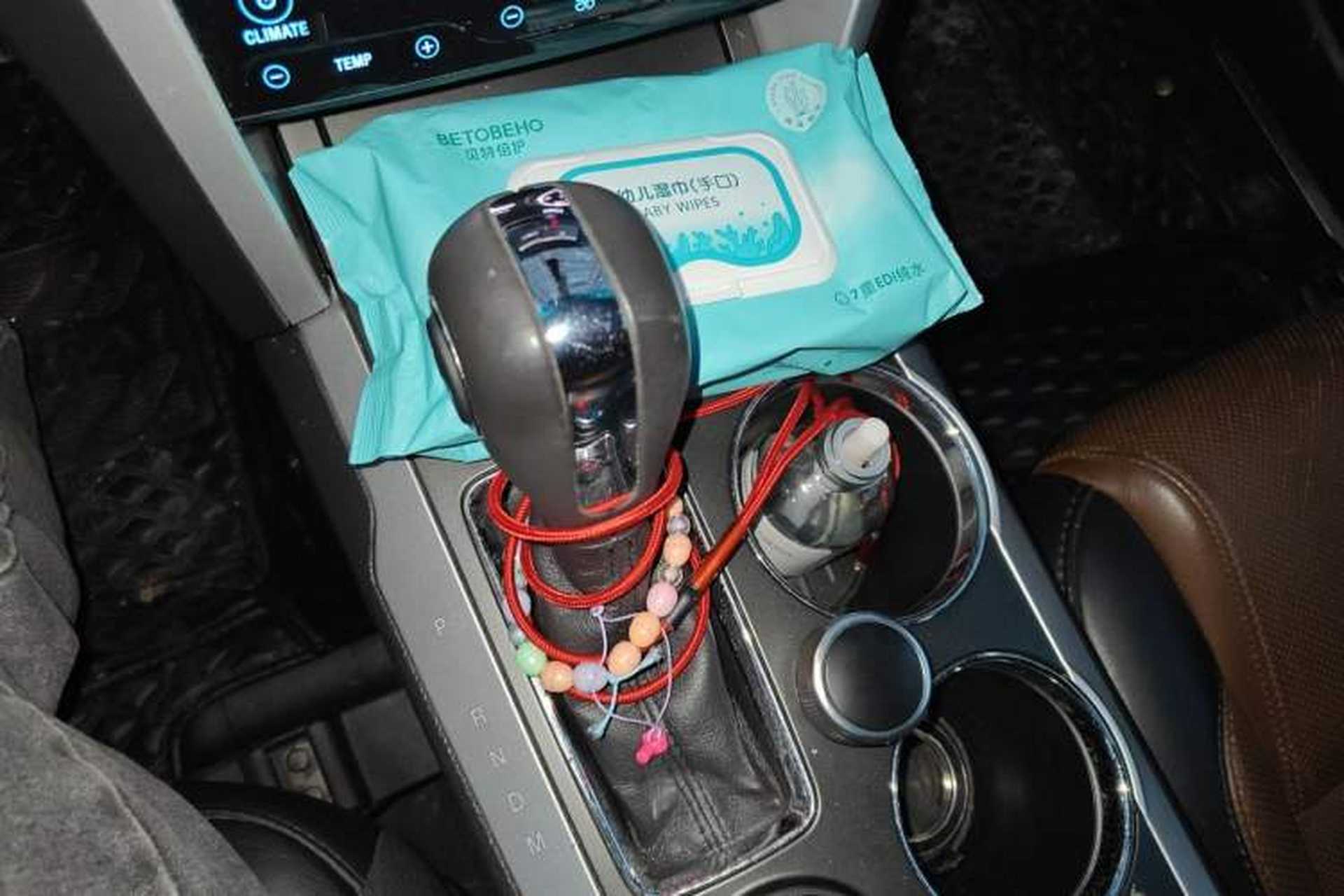 Used Ford Explorer 2013 3.5L Deluxe Model Gear Lever